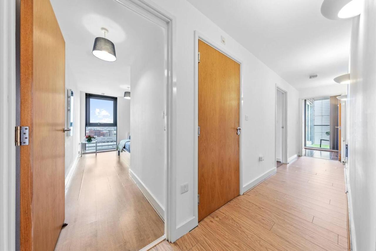 Lovely & Cosy 2 Beds London Skyline View المظهر الخارجي الصورة