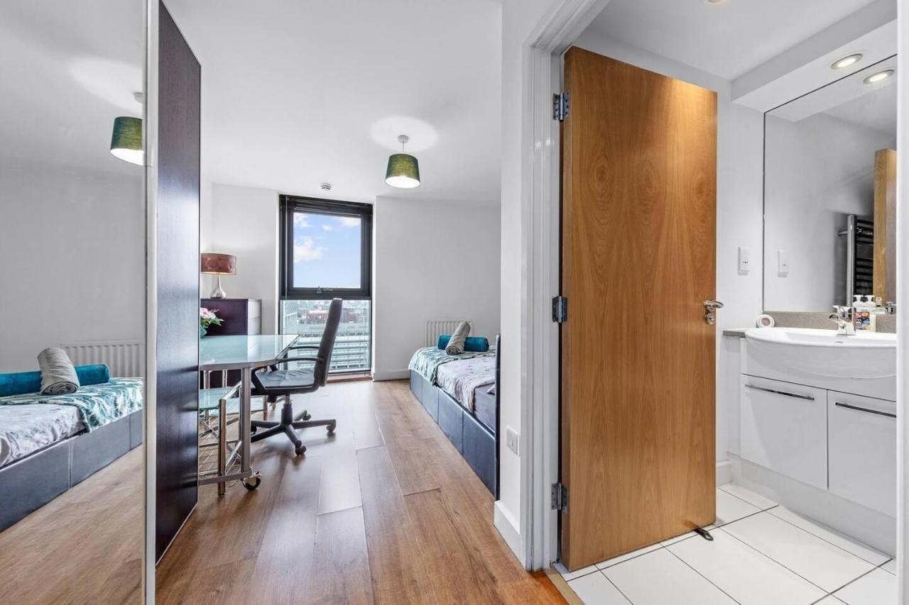Lovely & Cosy 2 Beds London Skyline View المظهر الخارجي الصورة