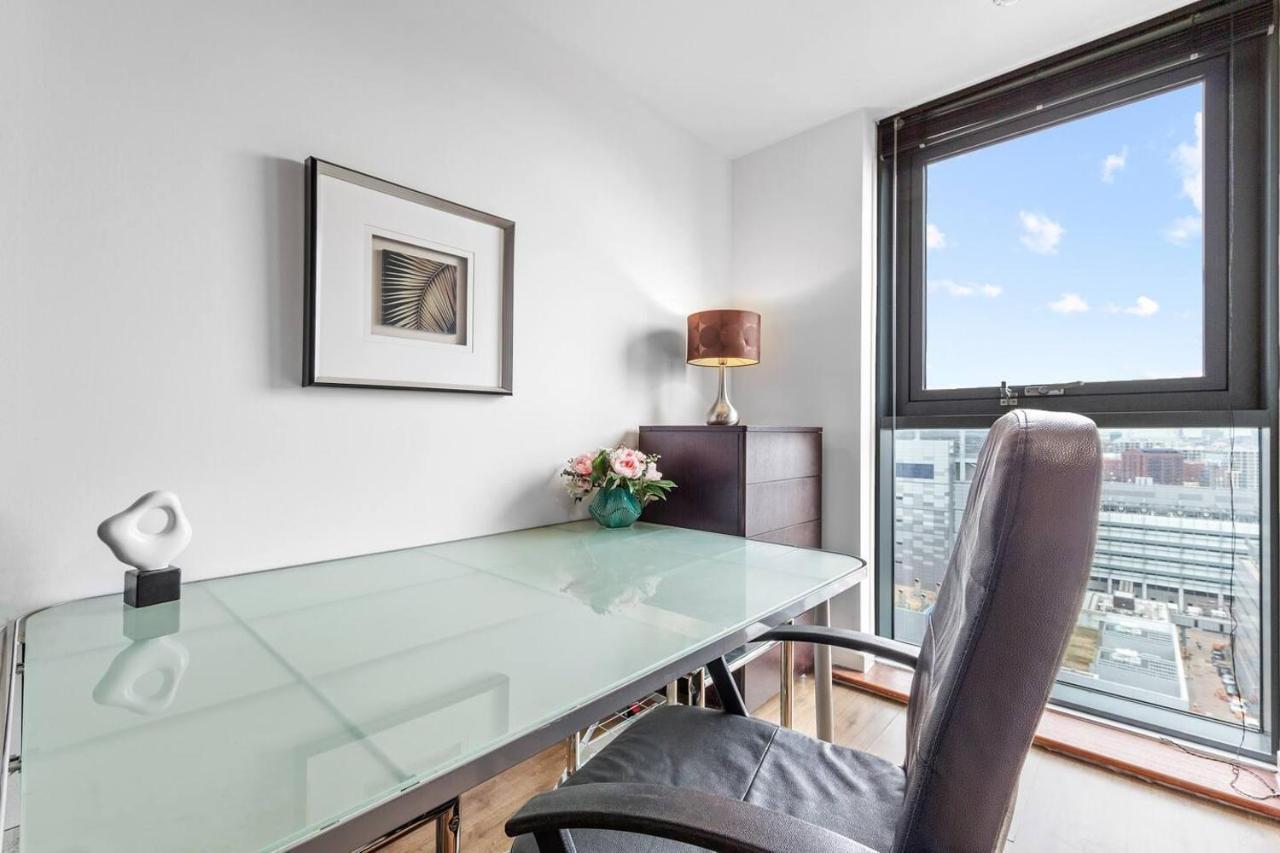 Lovely & Cosy 2 Beds London Skyline View المظهر الخارجي الصورة