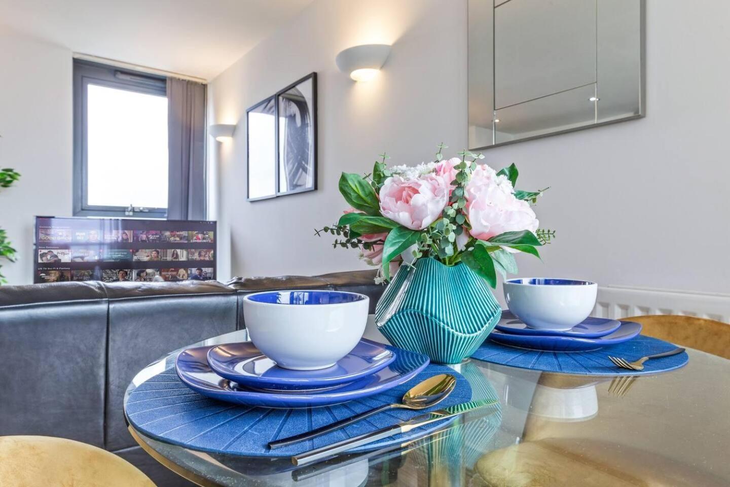Lovely & Cosy 2 Beds London Skyline View المظهر الخارجي الصورة