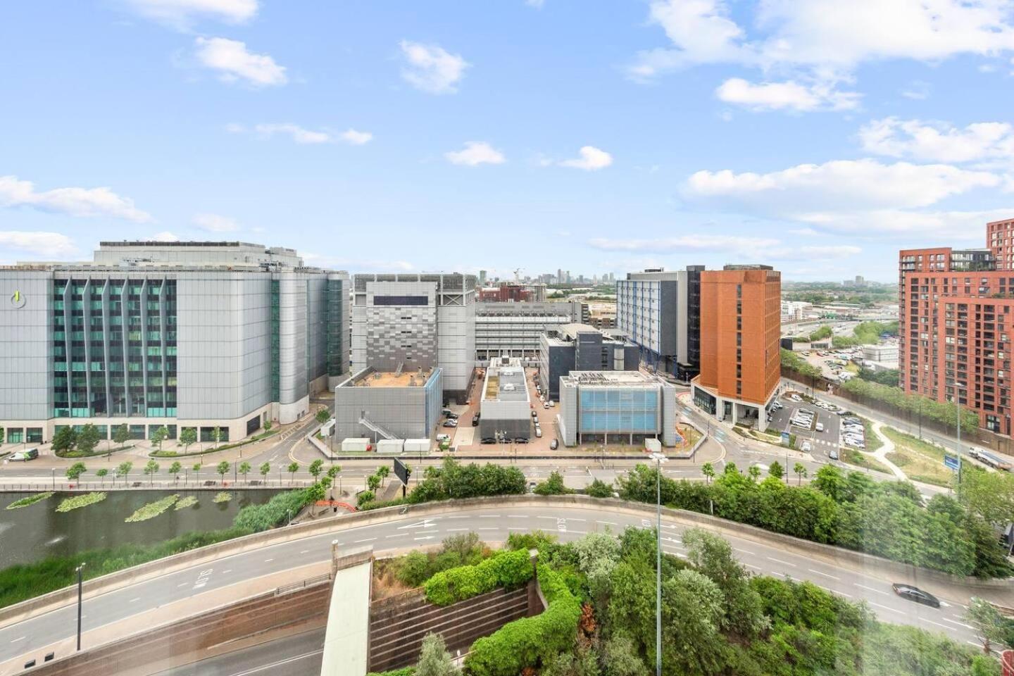 Lovely & Cosy 2 Beds London Skyline View المظهر الخارجي الصورة